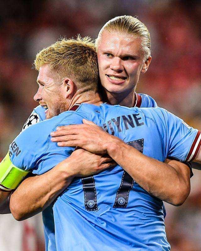 队报评法国队的2025：杜埃最佳新人、姆巴佩MVP（队报盘点法国队2025：杜埃当选最佳新秀，姆巴佩荣膺MVP）