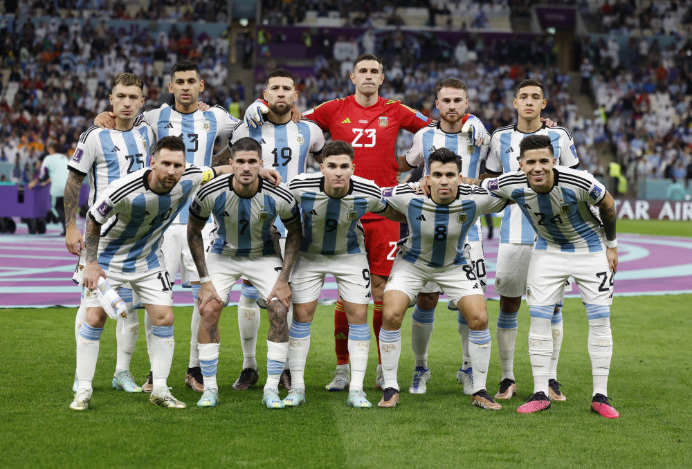 赛前发高烧，普利希奇比赛当天和球队会合并替补双响导演逆转（高烧仍出征！普利希奇临场合流替补梅开二度助队逆转）