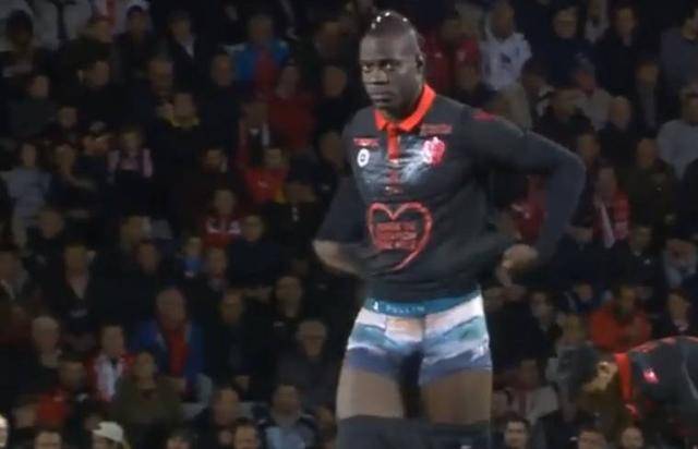 21岁的天空：最佳新人博格巴2014年巴西世界杯个人集锦（21岁正当时：博格巴荣膺最佳新人 2014巴西世界杯个人高光集锦）