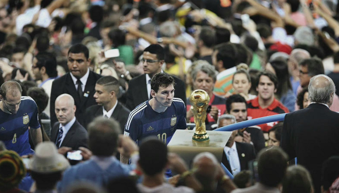 强队优势全无，弱队反而更冷静（强队优势尽失，弱队更加沉稳）