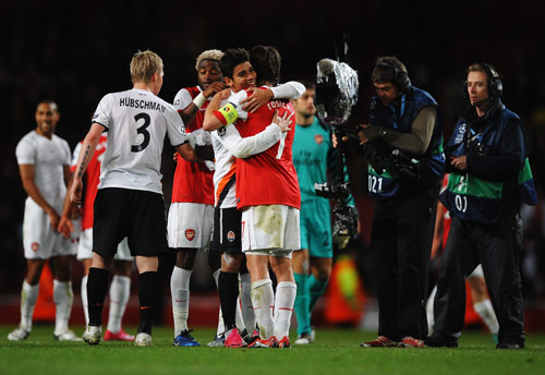 阿尔瓦雷斯：不认为自己有锦鲤特质，荣誉更多来自努力和坚持（阿尔瓦雷斯：自认并非锦鲤，荣誉源自努力与坚持）