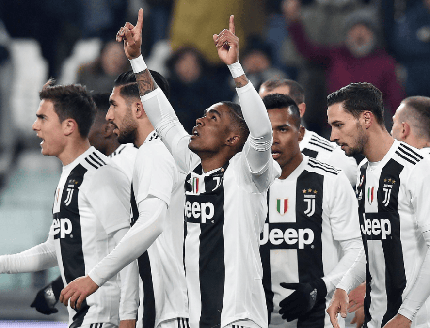 投票调查：巴萨支持率87% 埃因霍温vs马竞得票多（调查显示：巴萨获87%支持，埃因霍温对马竞得票领先）