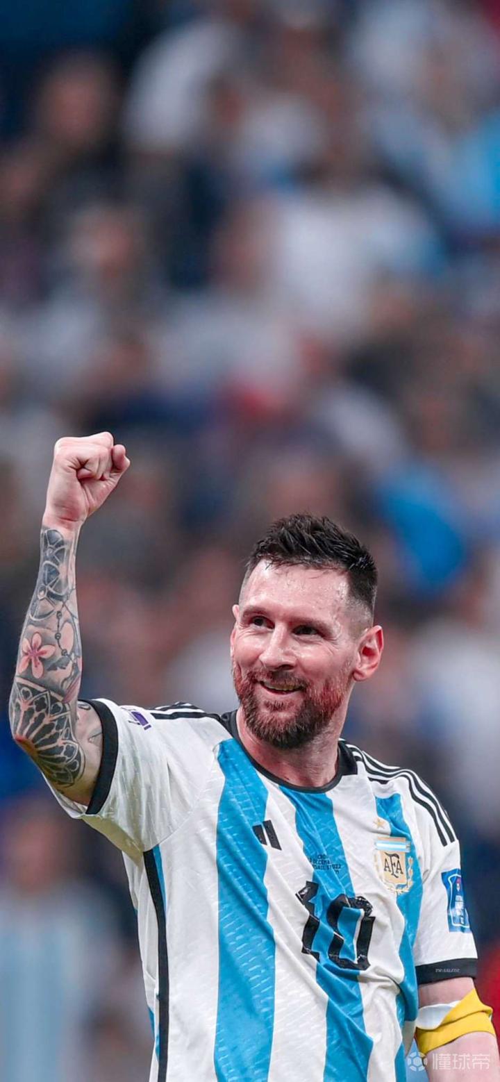 德国杯半场：曼赞比造点格里弗建功，弗赖堡1-0达姆施塔特（德国杯半场战报：曼赞比造点助格里弗破门，弗赖堡暂1-0领先达姆施塔特）