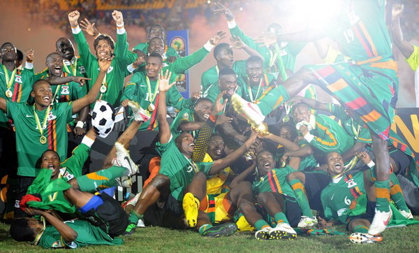 西甲：巴萨客场3-1战胜赫罗纳（西甲战报：巴萨客场3比1击败赫罗纳）