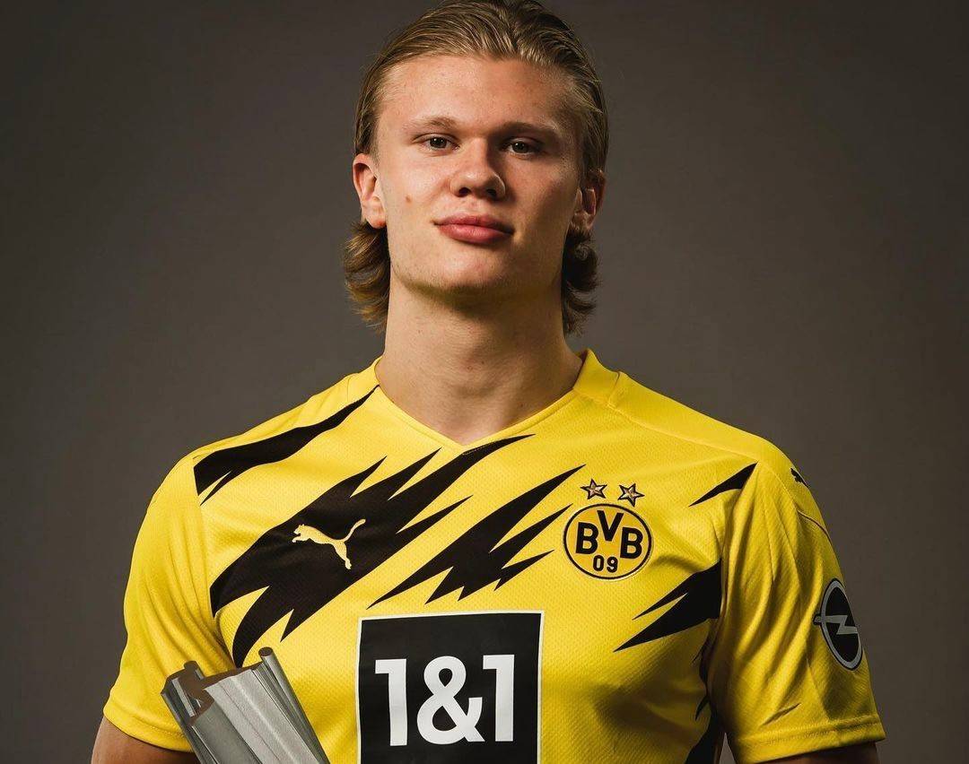 手感回暖！唐斯半场7中2仅拿6分&第三节独拿11分（手感复苏！唐斯上半场7投2中仅6分，第三节发力独取11分）